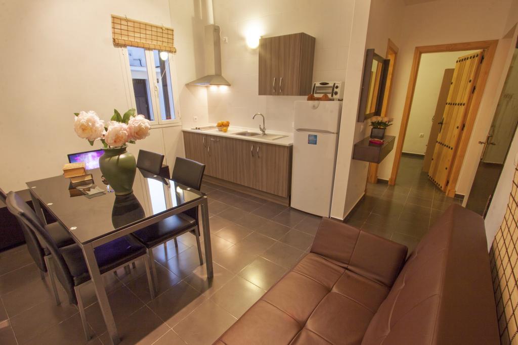 Apartamentos Puerta Sierra Puerto Serrano Room photo